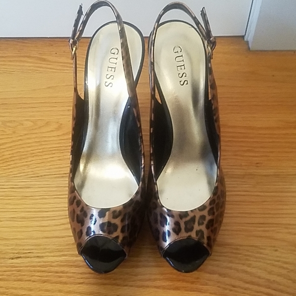 GUESS leopard patent leather peep toe heels - Picture 3 of 6